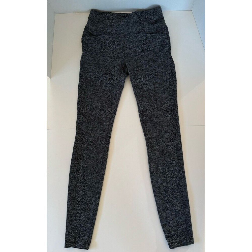 Athleta  Textured Tight Leggings Women's Size XS With Front And‎ Back Pockets